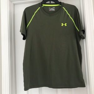 UNDER ARMOUR MENS T-SHIRT